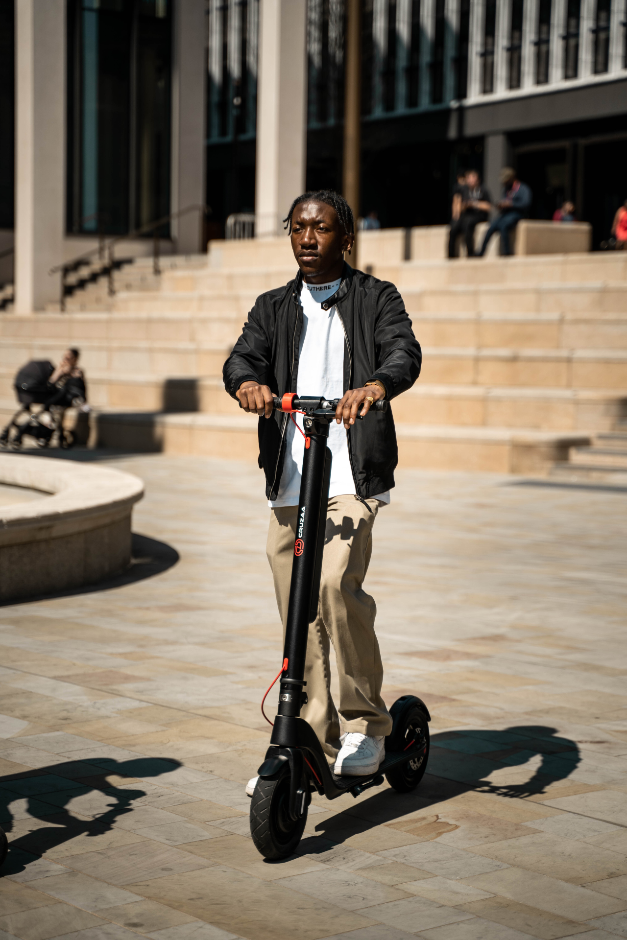 The Official Cruzaa Commuta E-Scooter 45km Range - 25kmh Top Speed - ships from UK